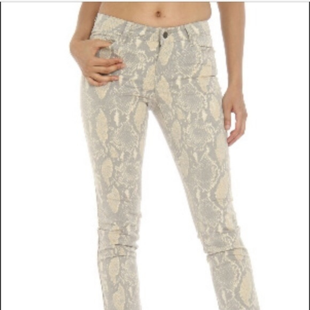 NWT Buffalo by David Binton Snakeskin Skinny Jeans